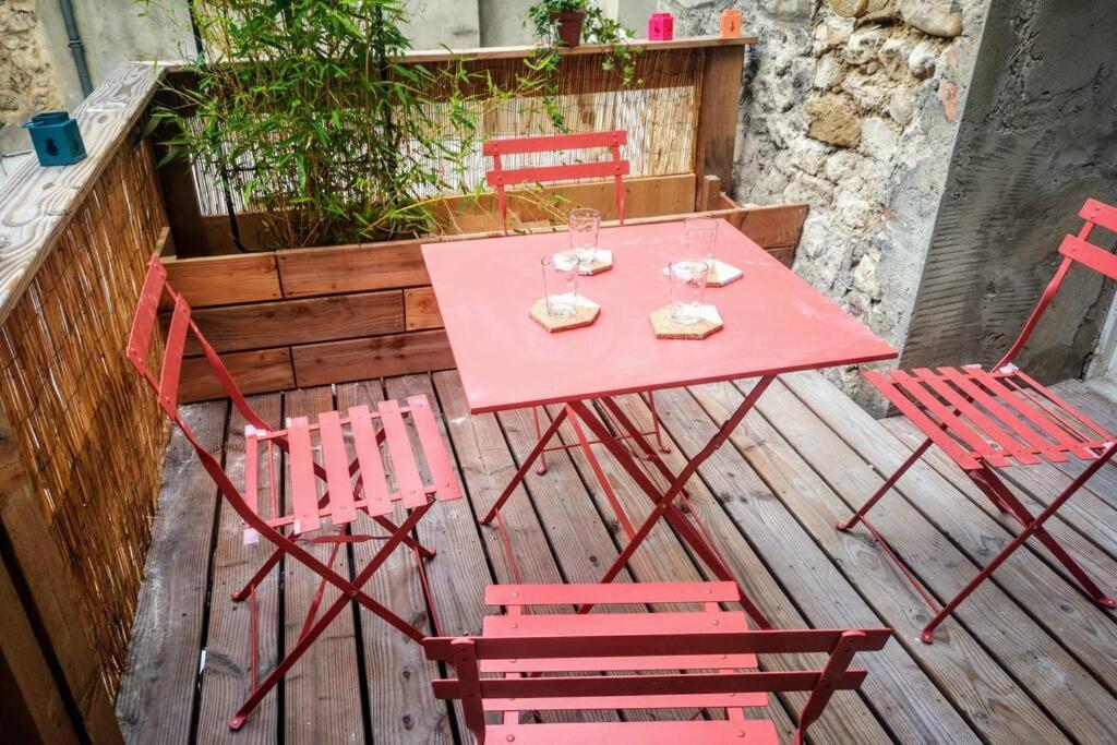 Maison De Village Meublee Avec Terrasse Donzere ภายนอก รูปภาพ