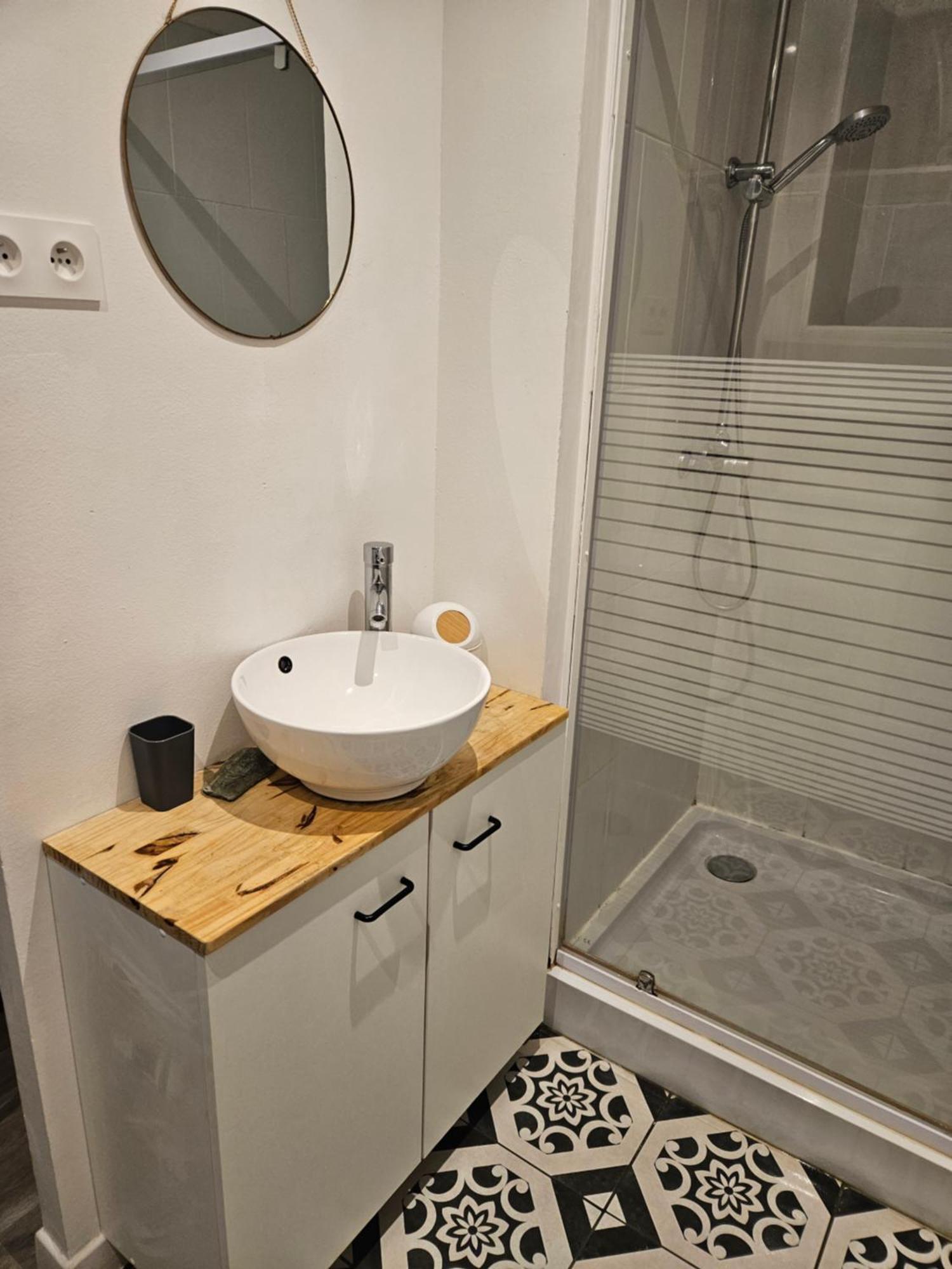 Maison De Village Meublee Avec Terrasse Donzere ภายนอก รูปภาพ